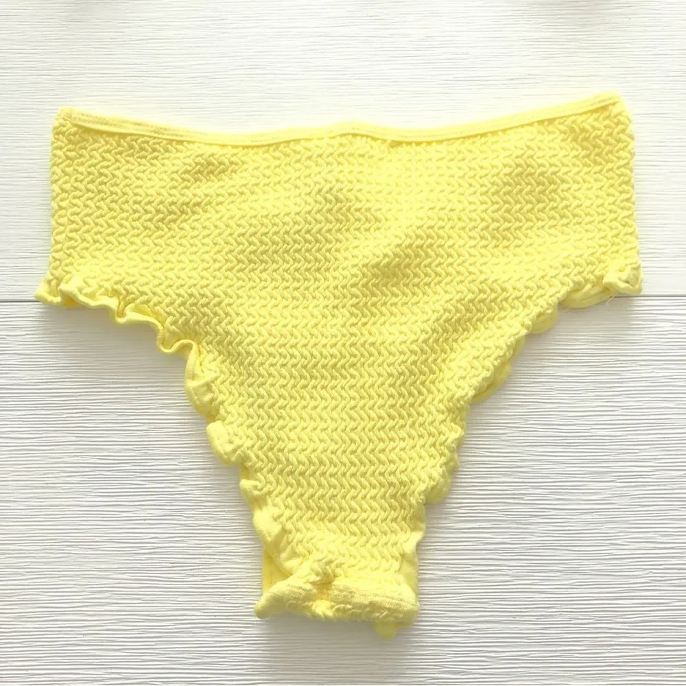 Bundle🛍️ Urban Outfitters Bikini Swimsuit Colorblock Top & Cheeky Bottoms